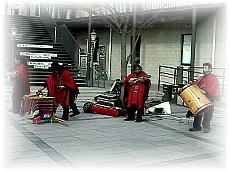 �哹�|�l�t�F�X�^2003