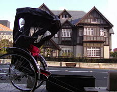 �l�͎ԂƋ���i�O���y��